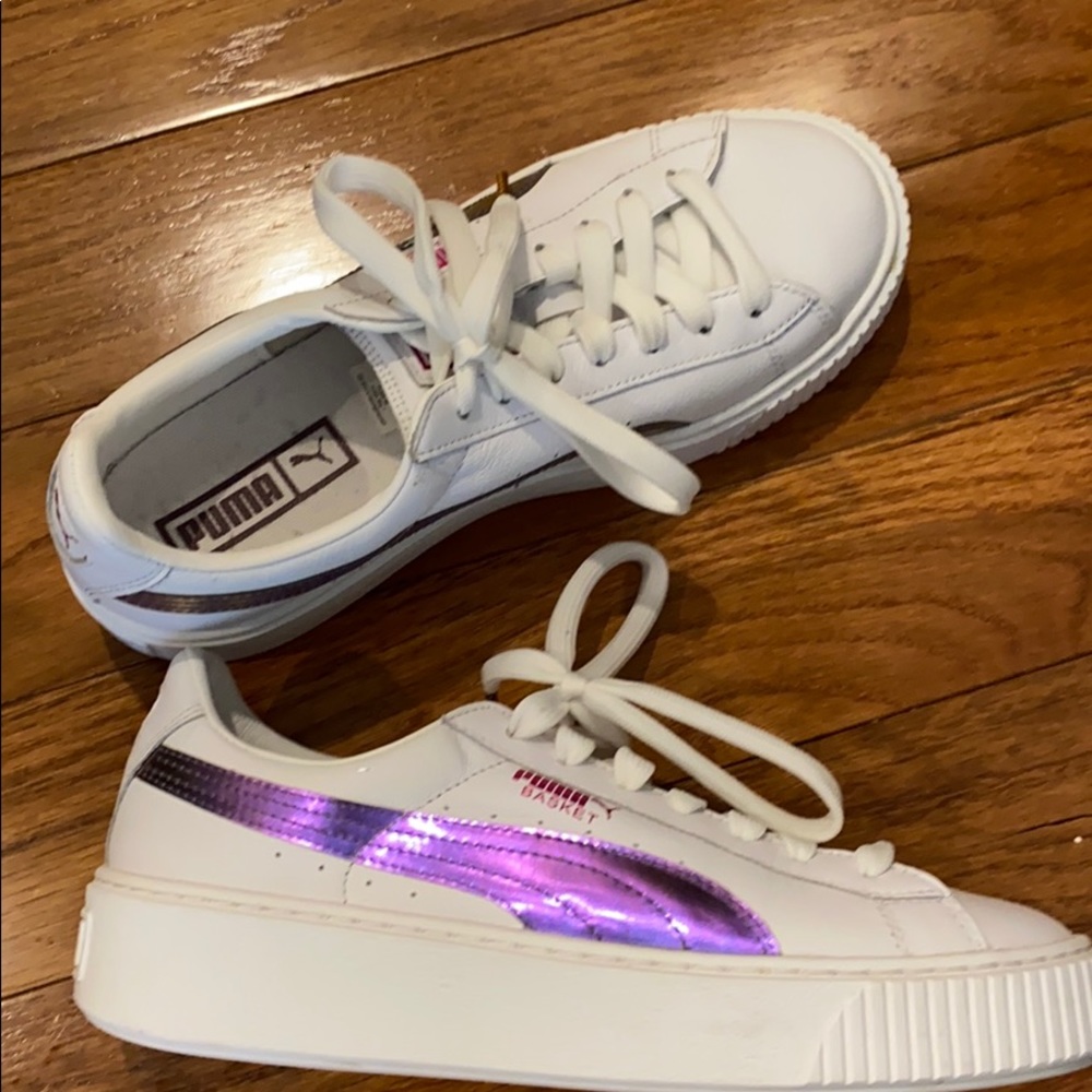 Authentic Puma sneaker